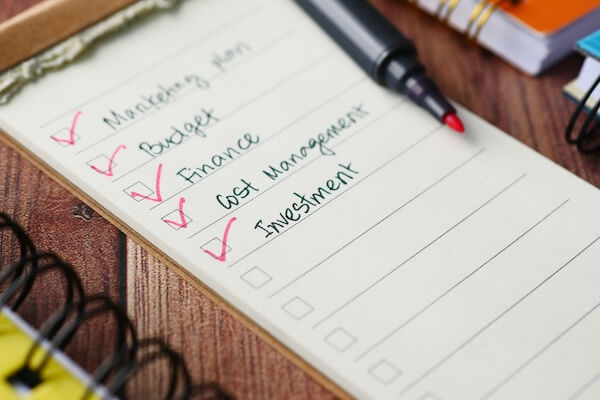 Read more about the article A Year-End Accounting Checklist for your Business